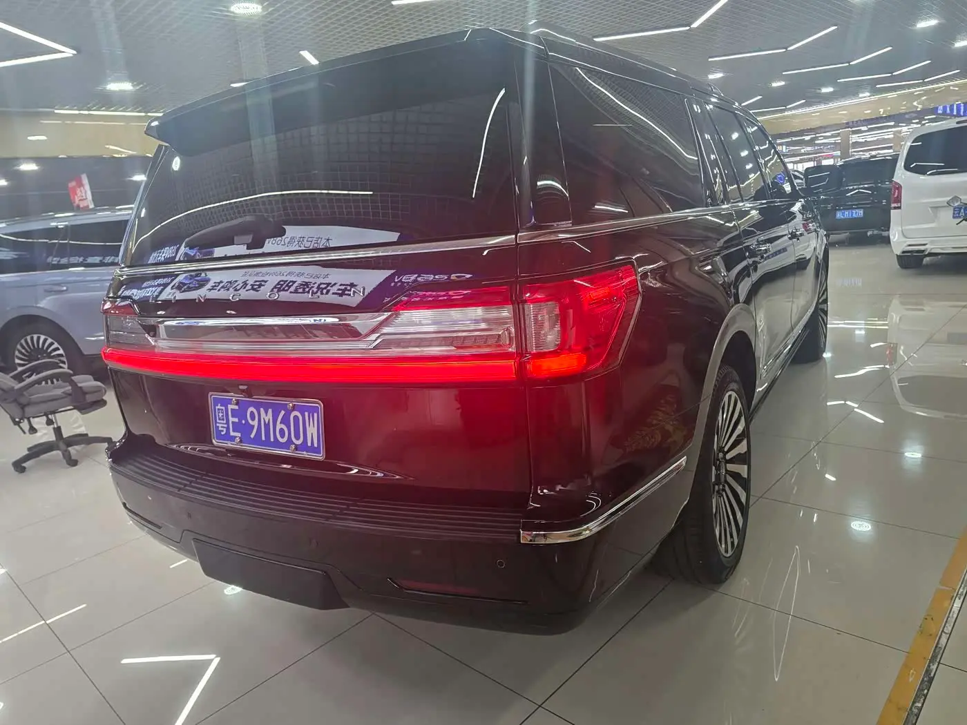 Lincoln Navigator 2019 — Şəkil 19/20