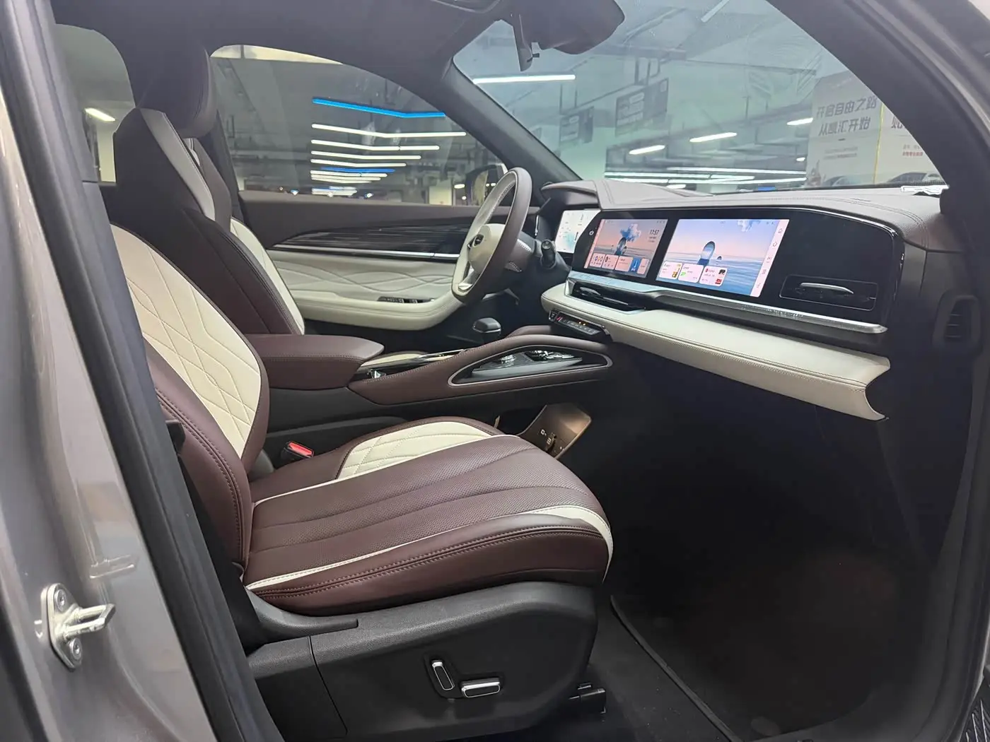 Geely Xingyue L 2025 — Фото 14/19