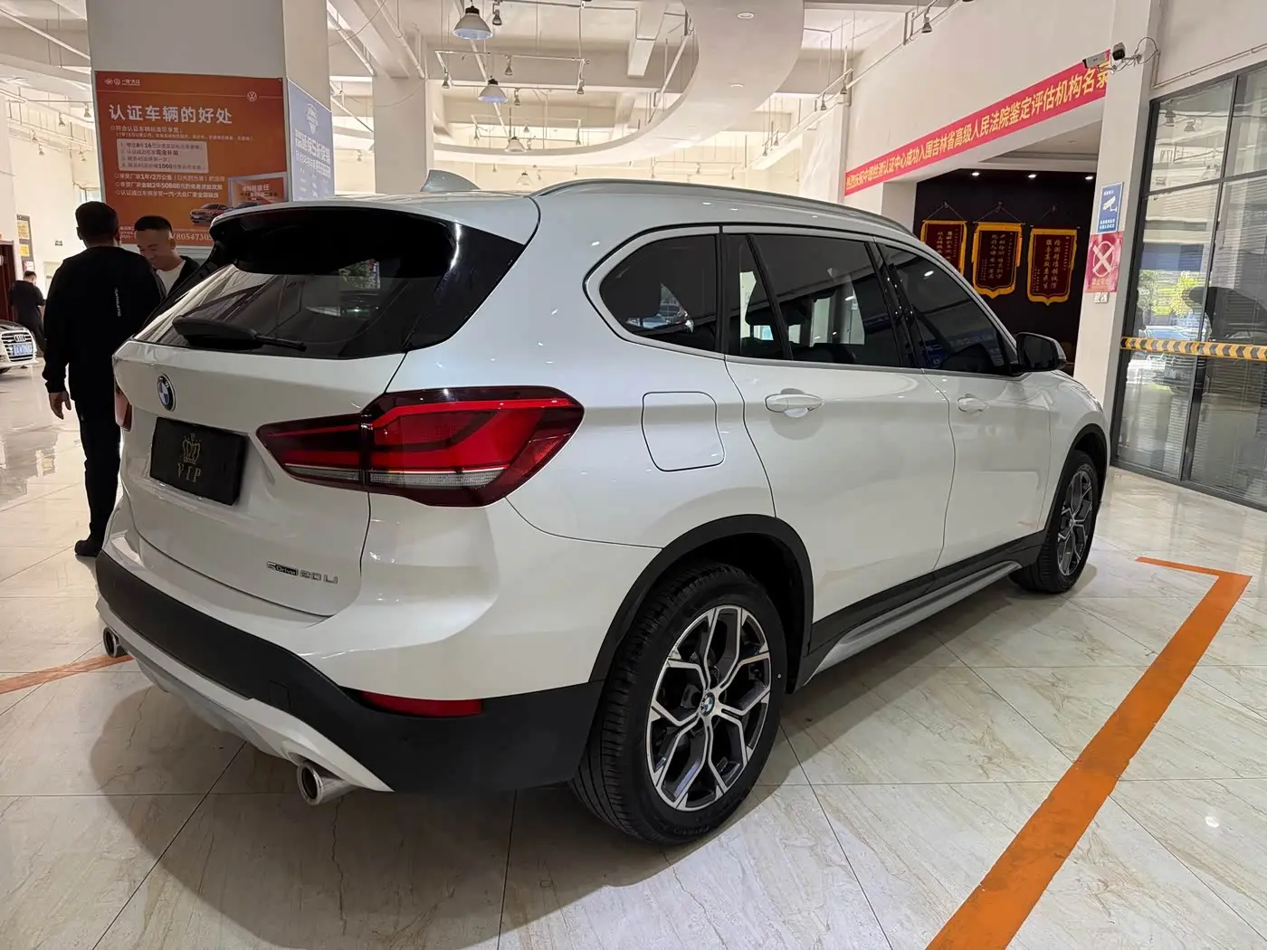 BMW X1 2023 — Фото 4/19