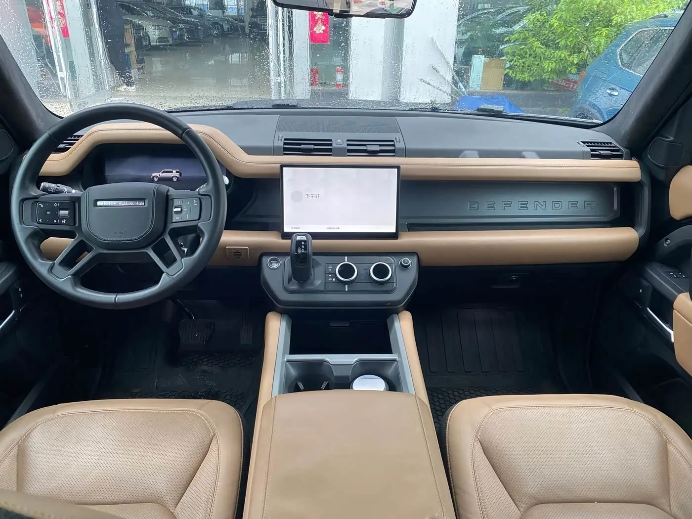Land Rover Defender 2025 — Фото 6/10