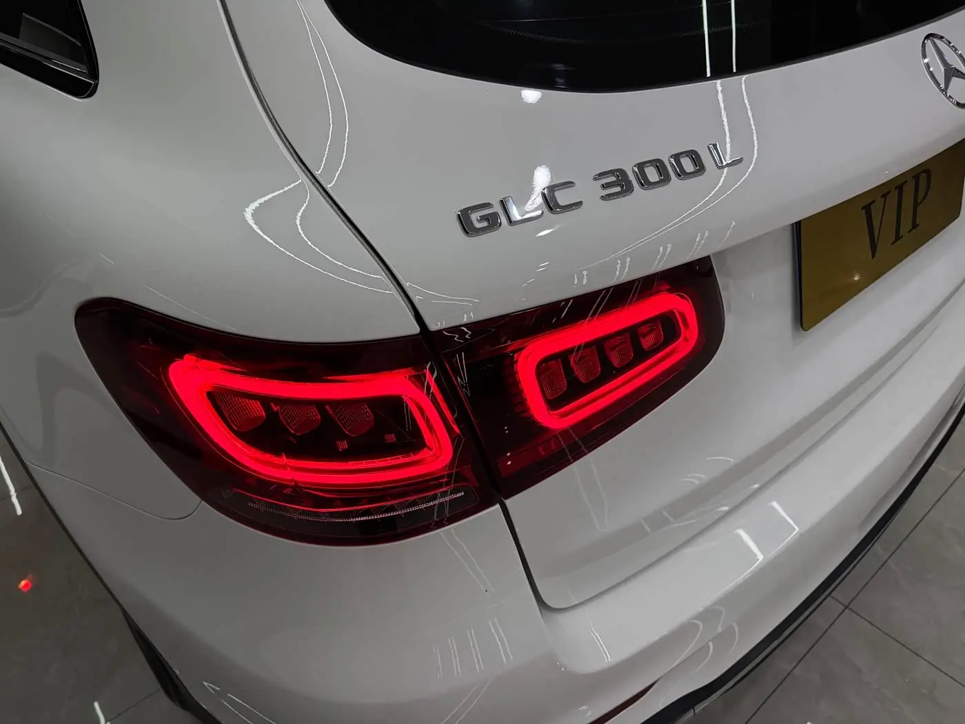 Mercedes-Benz GLC 2020 — Фото 17/19