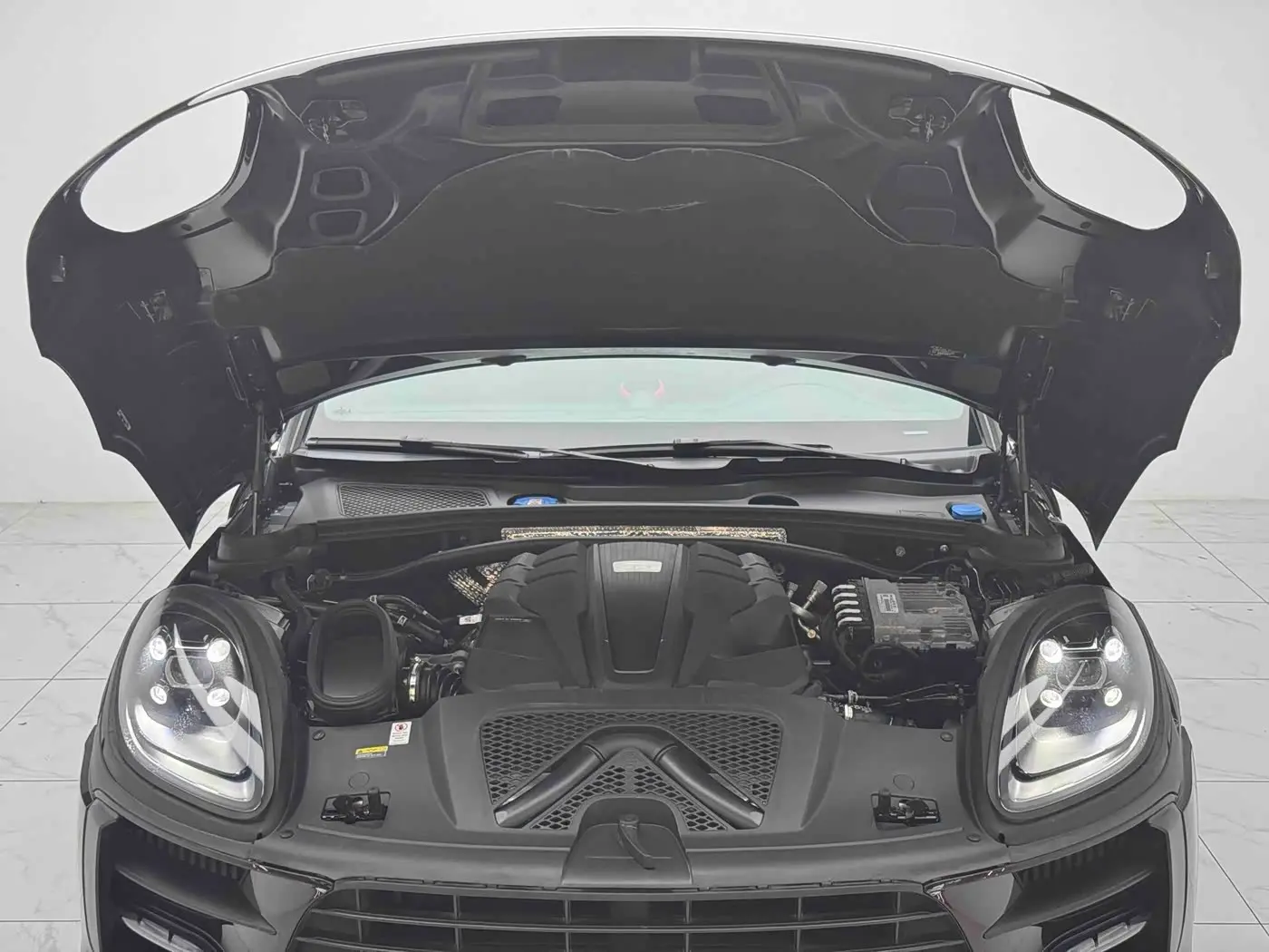Porsche Macan 2021 — Photo 5/16