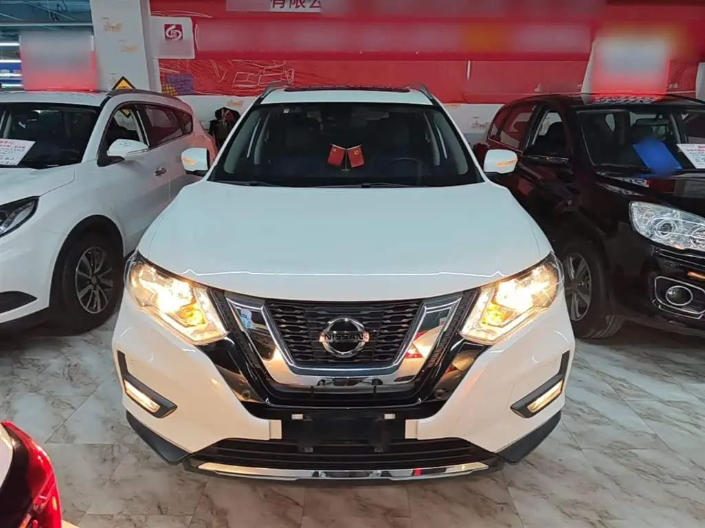 Nissan X-Trail 2018 — Фото 3/20