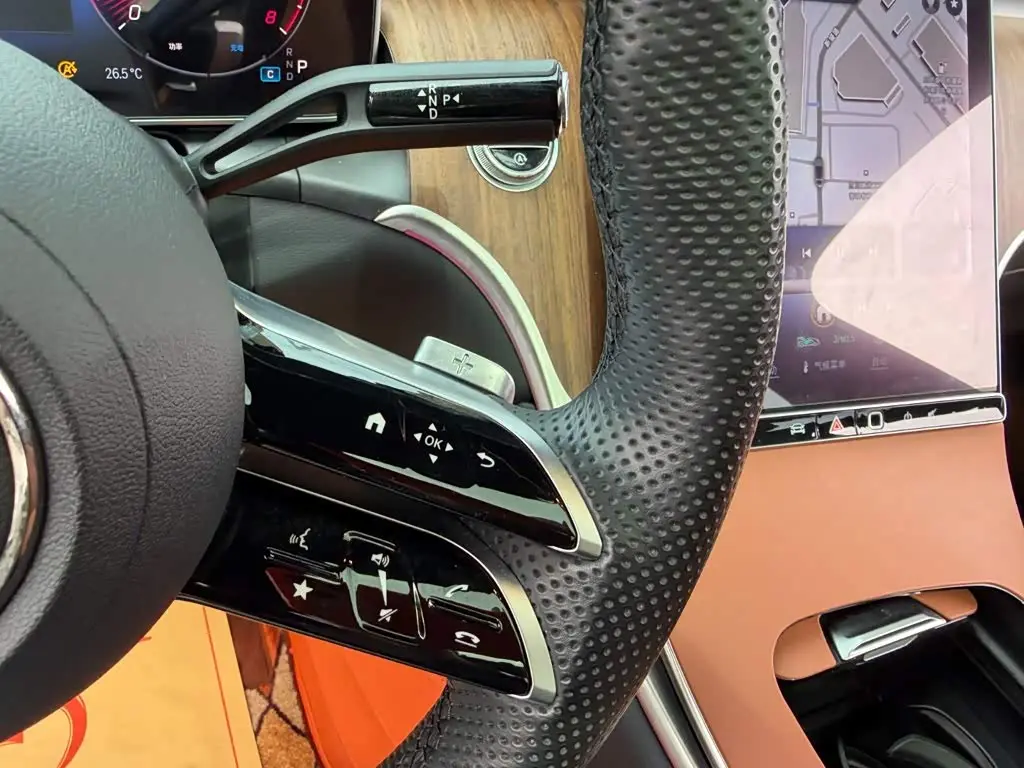 Mercedes-Benz GLC 2024 — Photo 10/14
