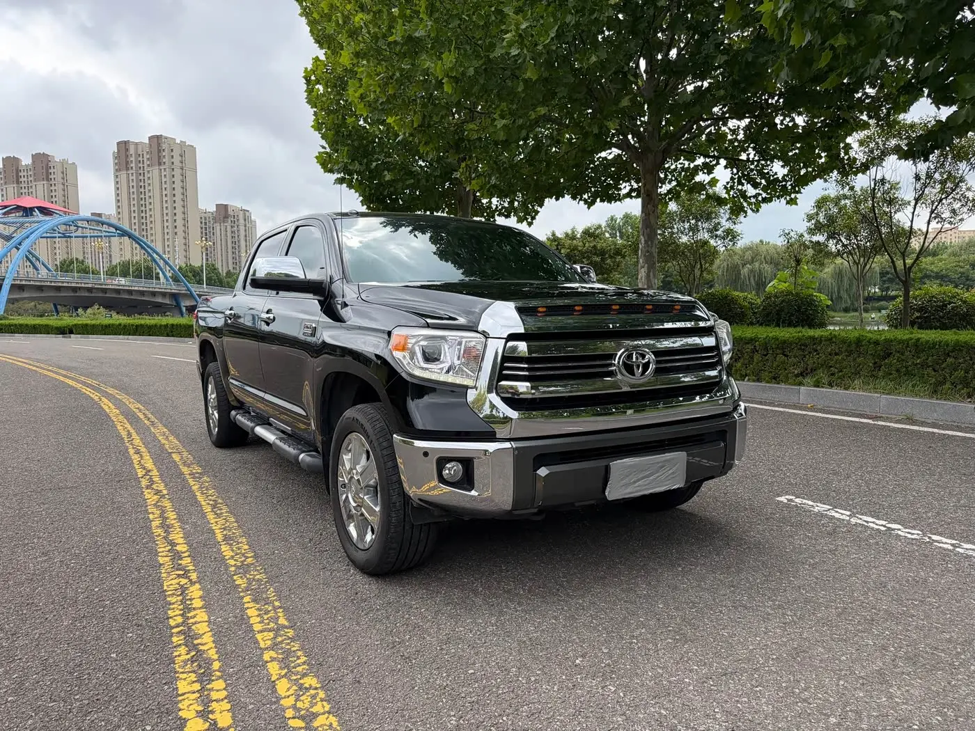 Toyota Tundra 2017 — Photo 3/14