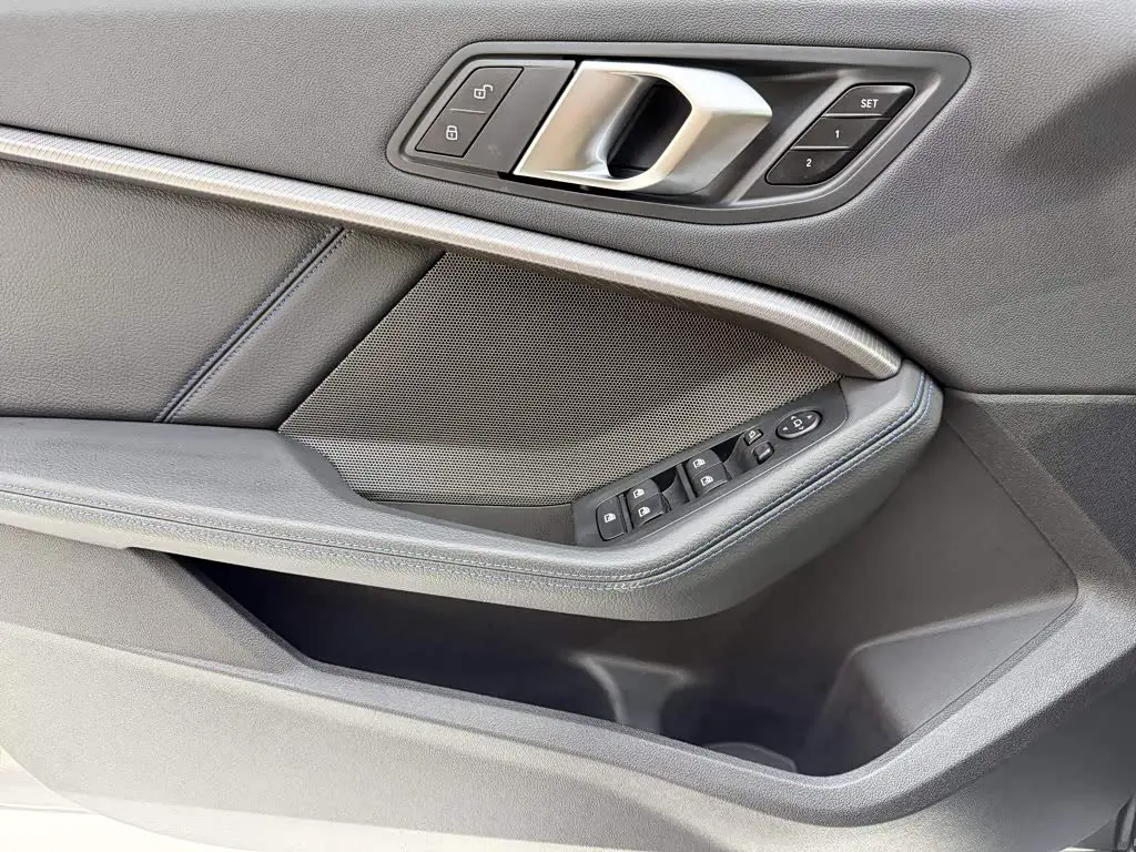 BMW 2 Series 2023 — Фото 16/20