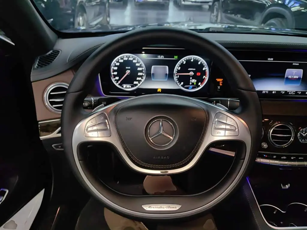 Mercedes-Benz S-Class 2017 — Photo 3/20