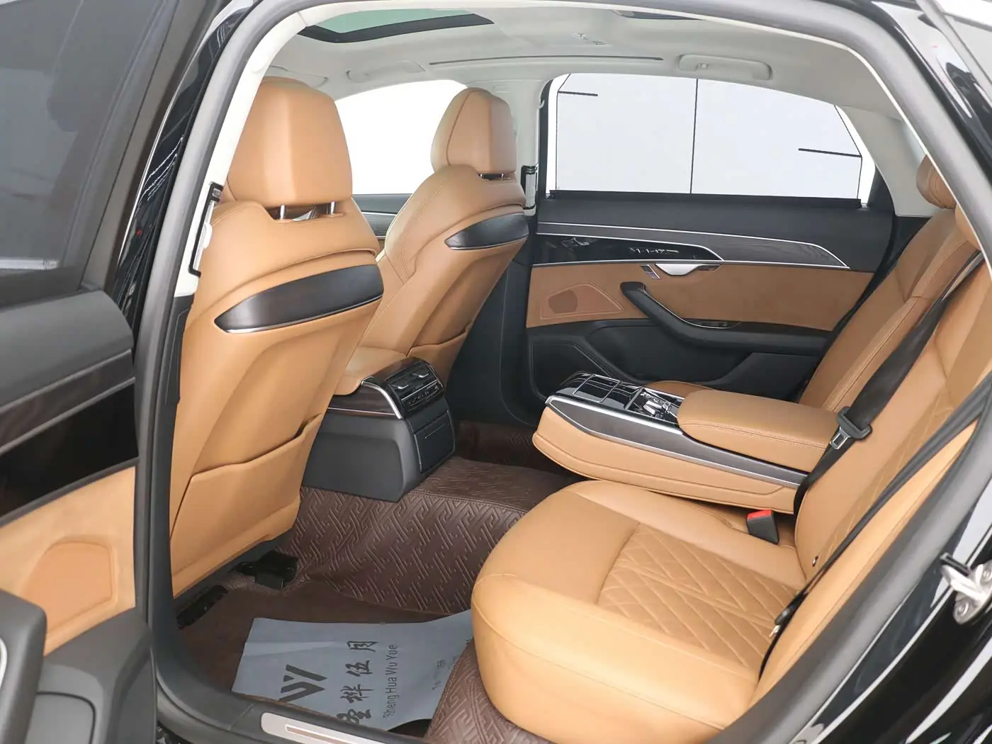 Audi A8 2021 — Photo 8/16