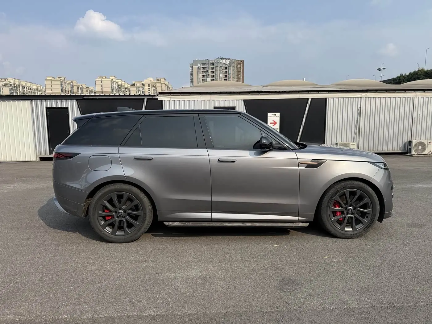Land Rover Range Rover Sport 2024 — Photo 4/15