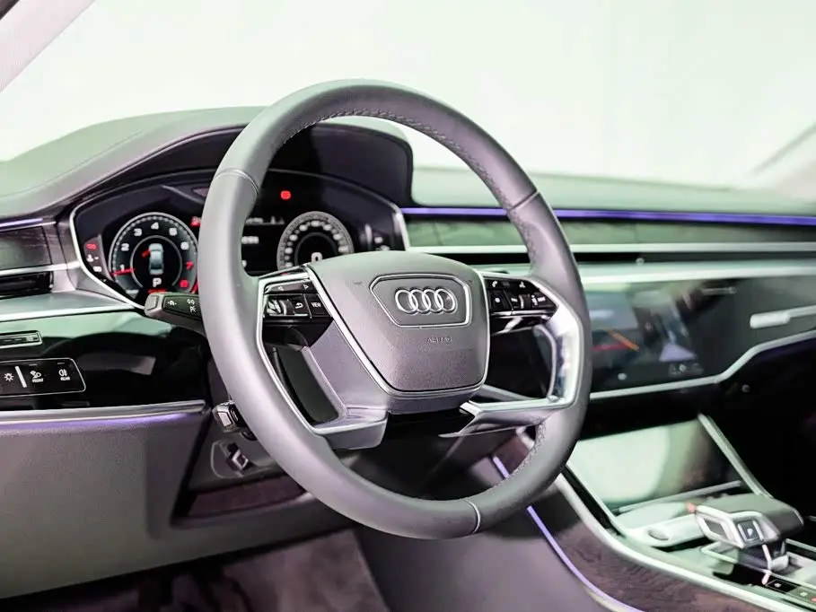 Audi A8 2024 — Photo 7/20