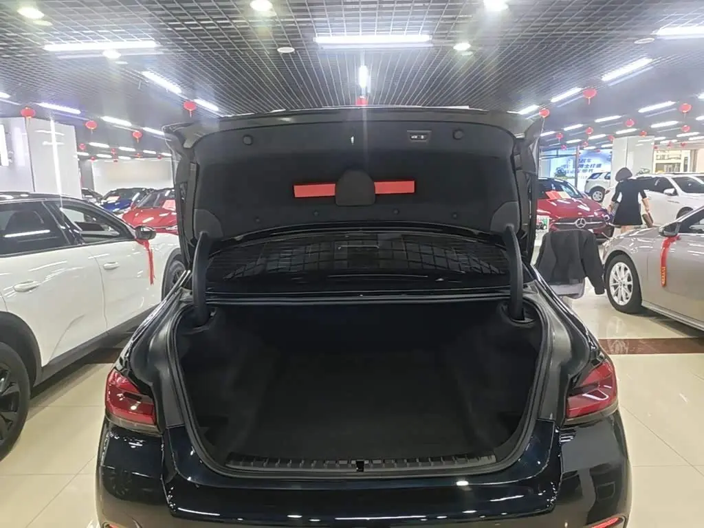 BMW 5 Series 2022 — Photo 19/20