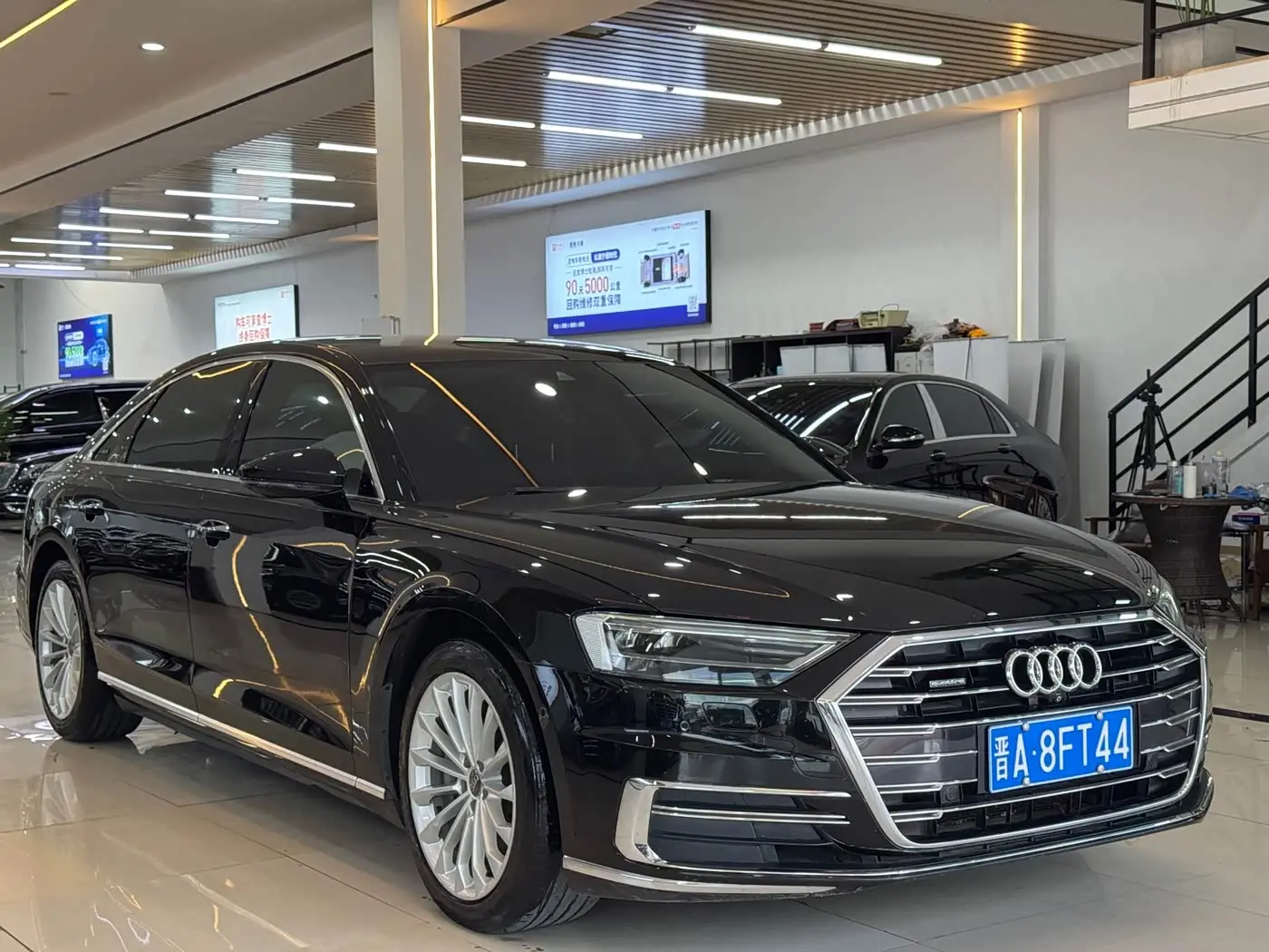 Audi A8 2019 — Şəkil 3/10