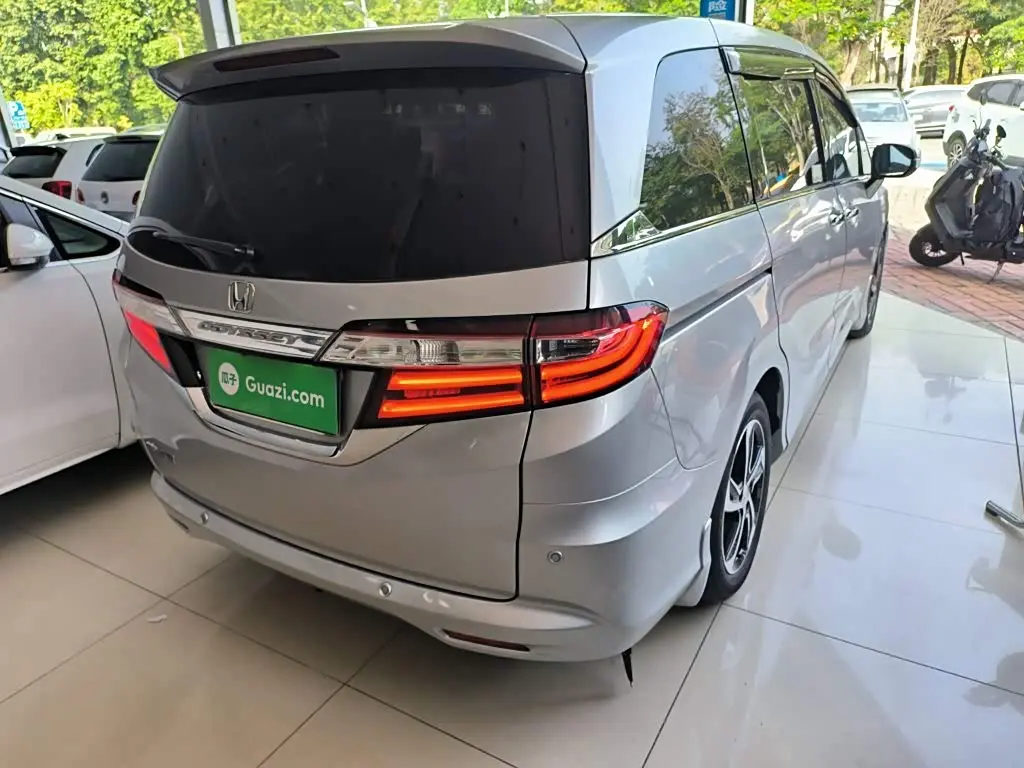 Honda Odyssey 2015 — Photo 5/20