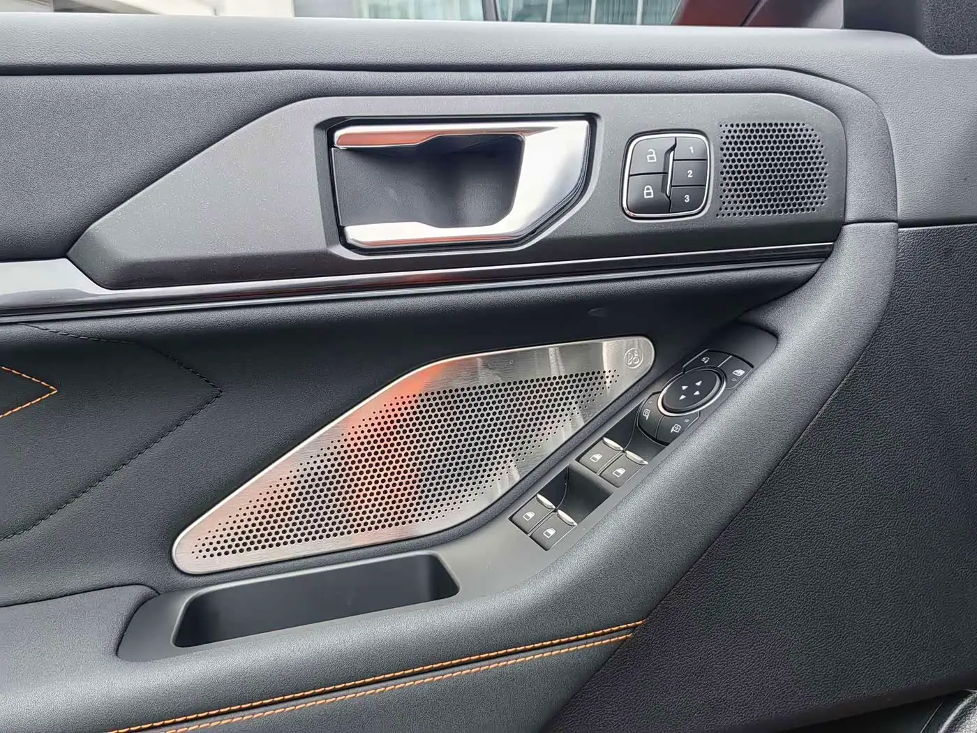 Ford Explorer 2026 — Photo 10/20