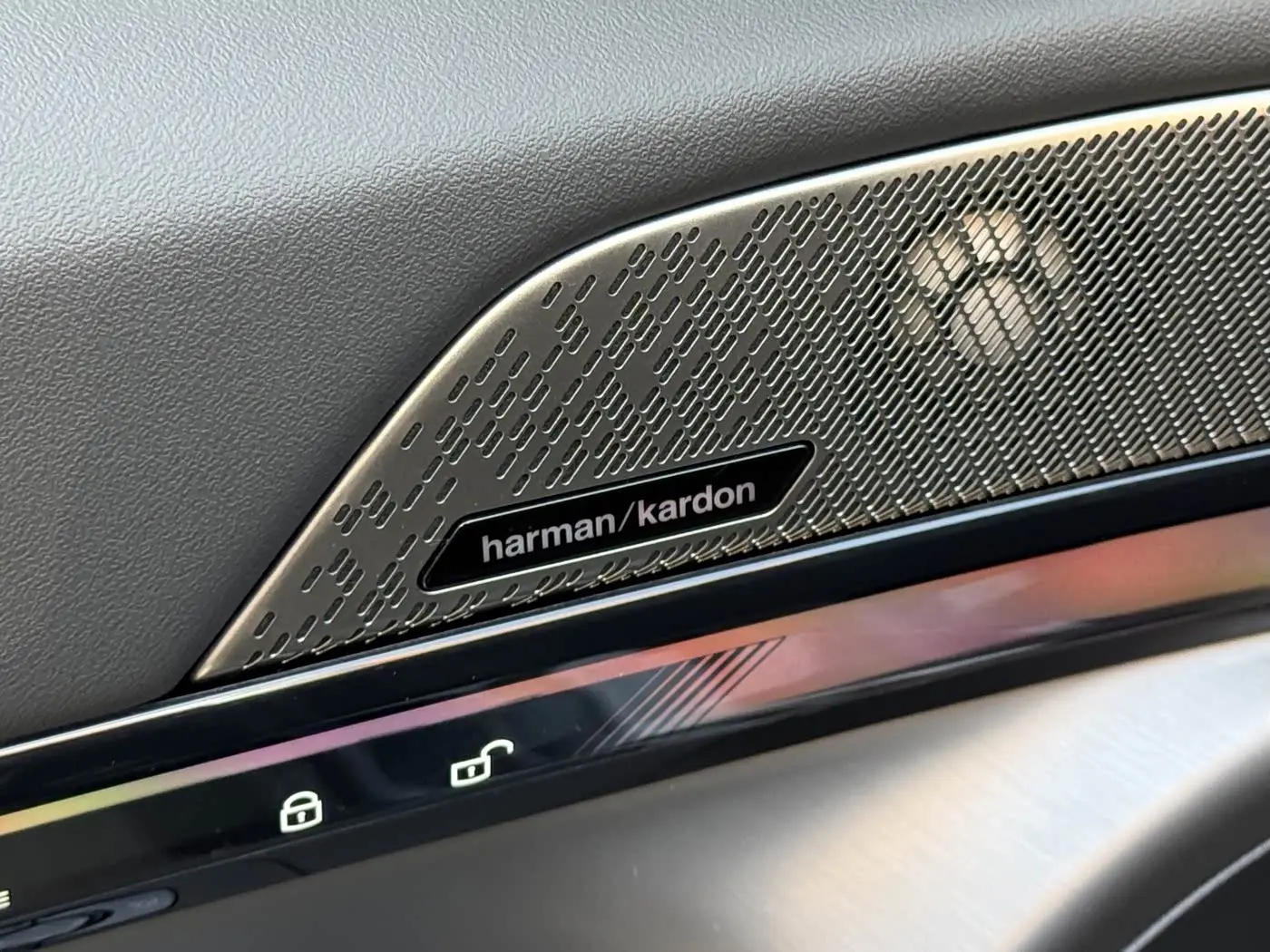 BMW 5 Series 2025 — Photo 17/20