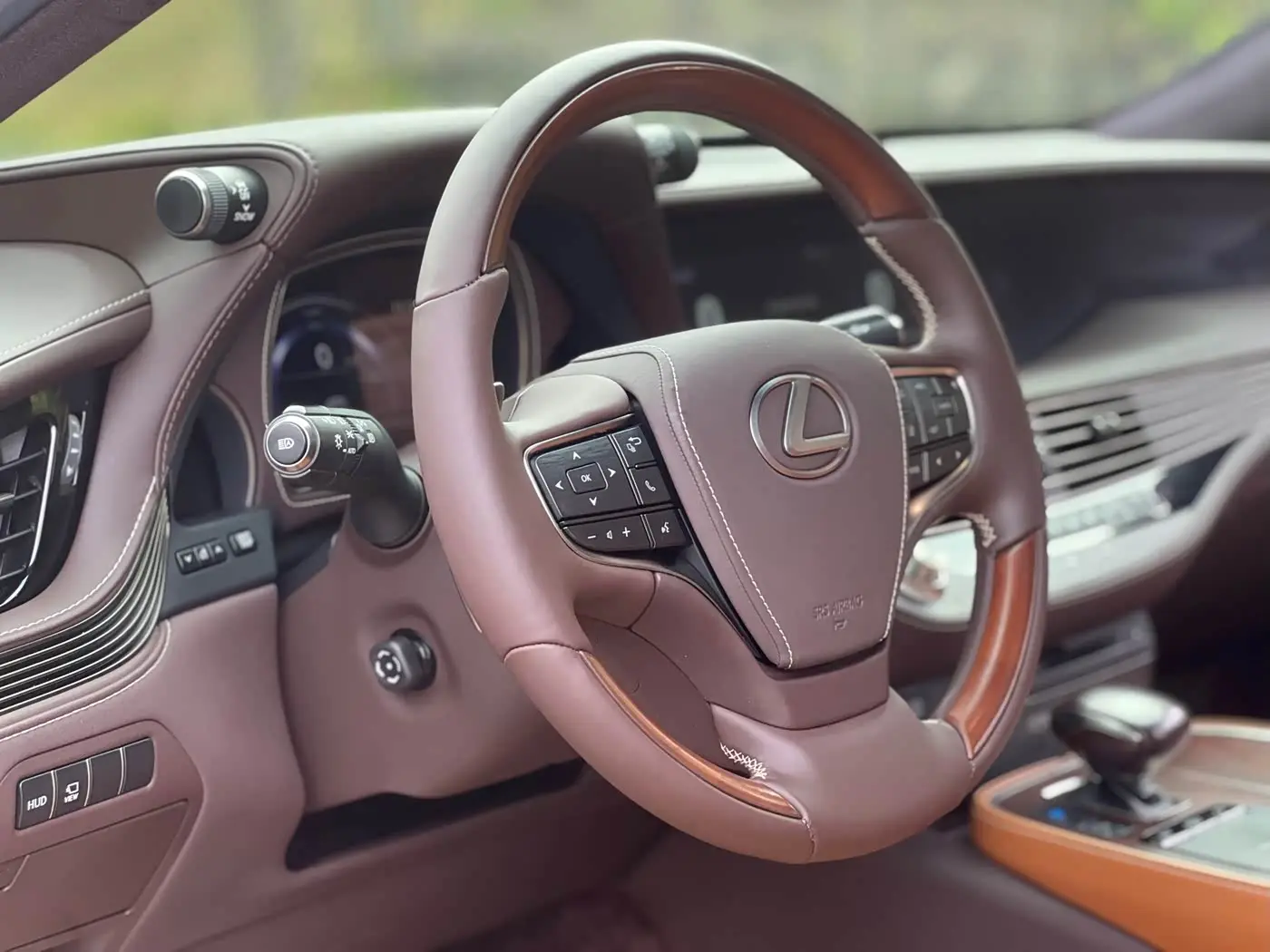 Lexus LS 2019 — Фото 19/20