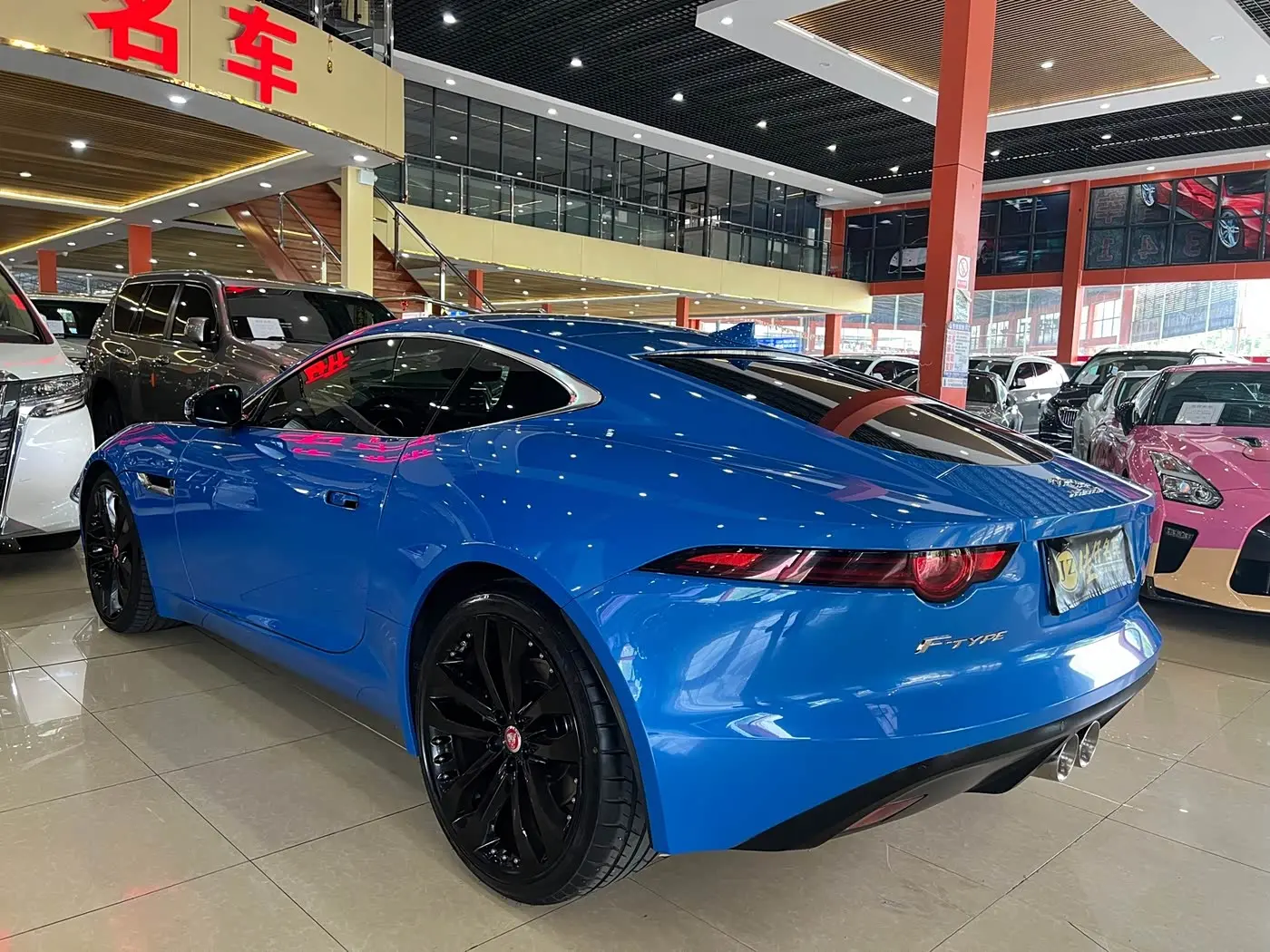 Jaguar F-TYPE 2019 — ფოტო 5/15