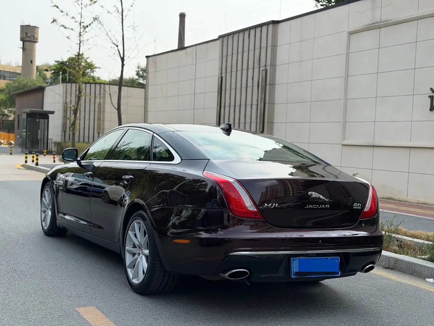 Jaguar XJ 2016 — Фото 6/9