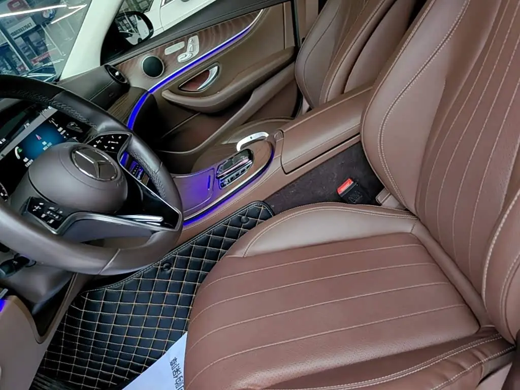 Mercedes-Benz E-Class 2023 — Şəkil 15/20