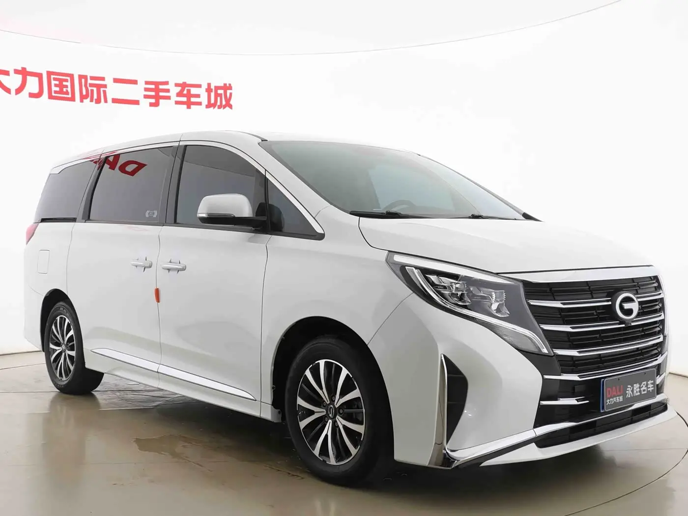 GAC Trumpchi Trumpchi M8 2025 — Фото 3/16