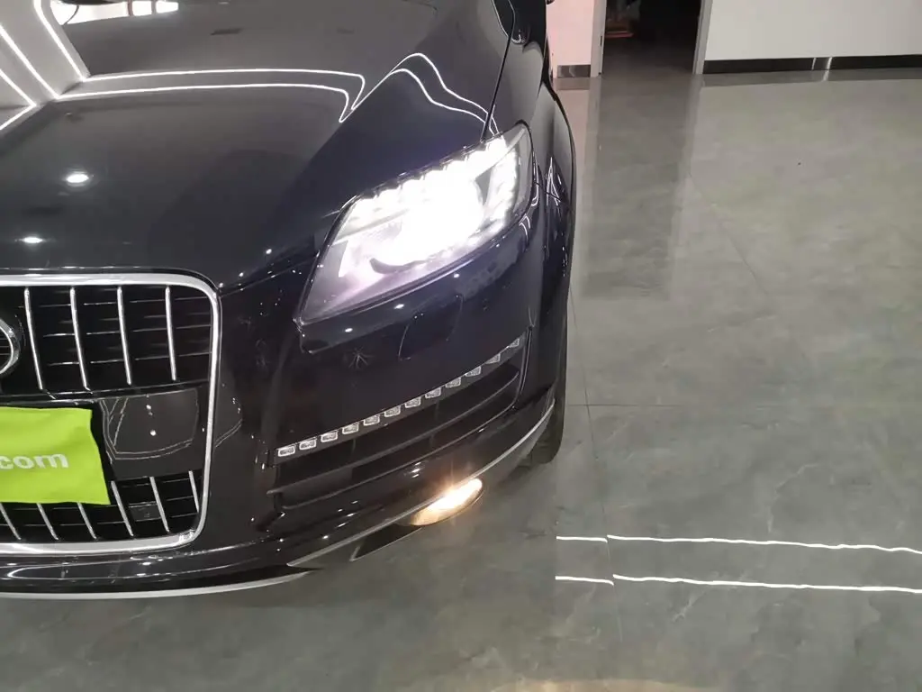 Audi Q7 2015 — Photo 19/20