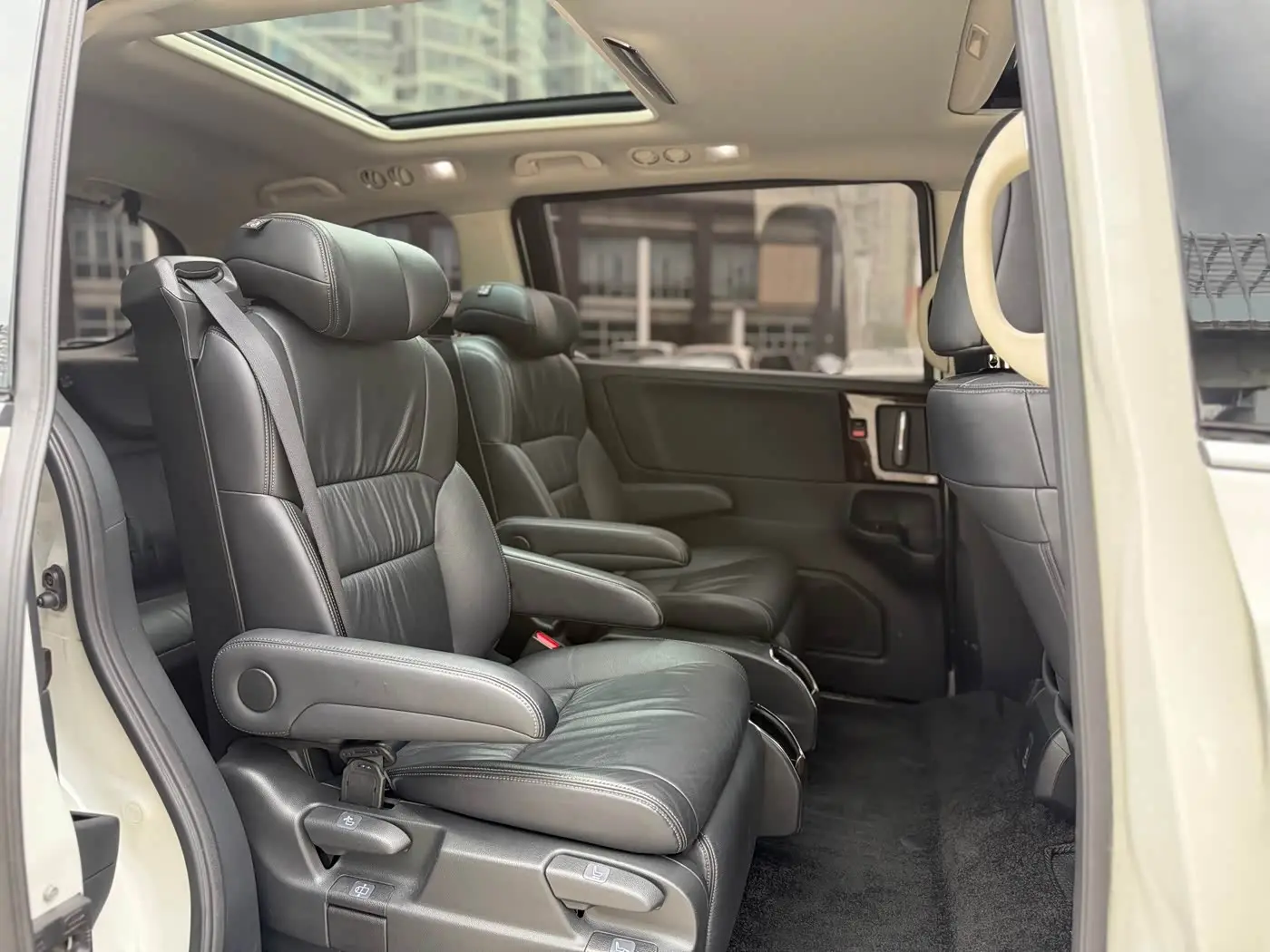 Honda Odyssey 2019 — Şəkil 12/19