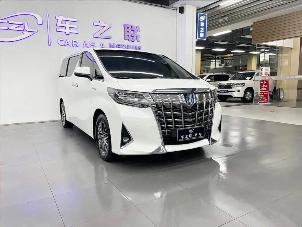 Toyota Alphard 2021 — Photo 1/15