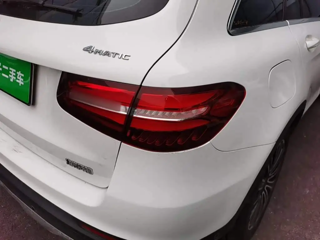 Mercedes-Benz GLC 2018 — Фото 8/20