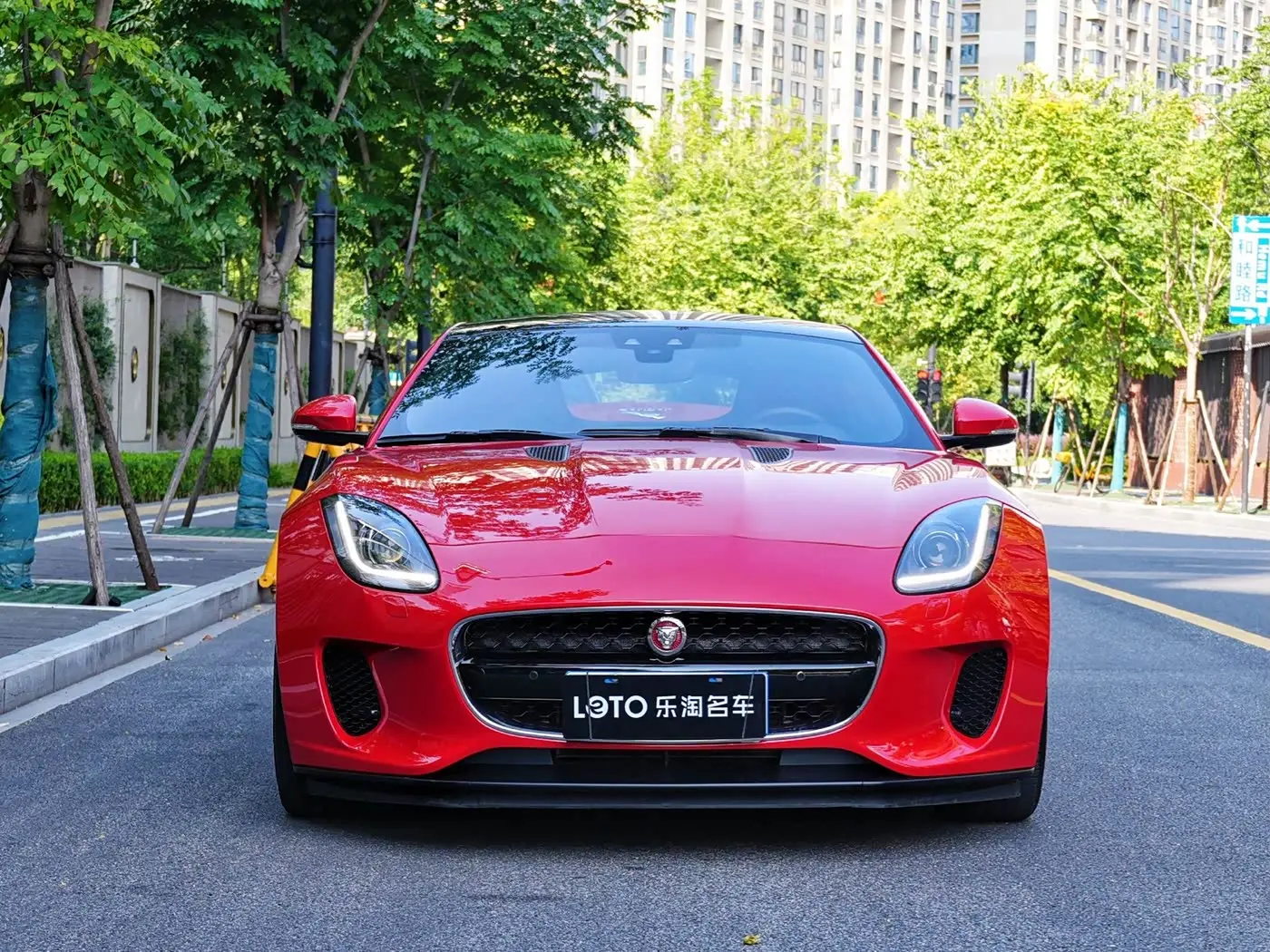 Jaguar F-TYPE 2019 — Şəkil 2/12