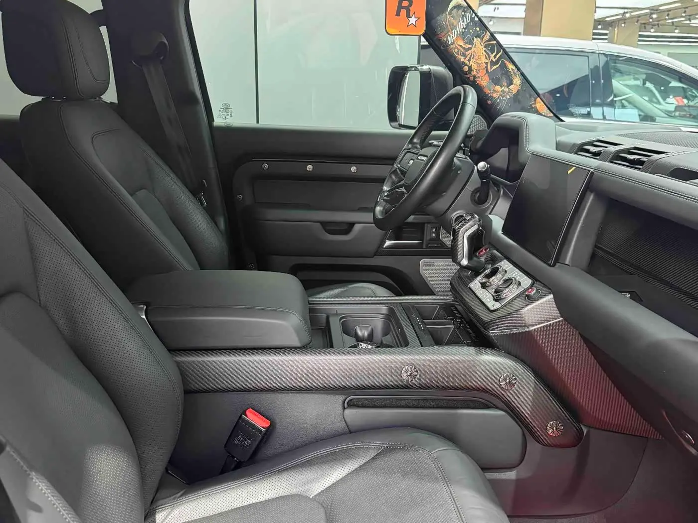 Land Rover Defender 2023 — Фото 15/20