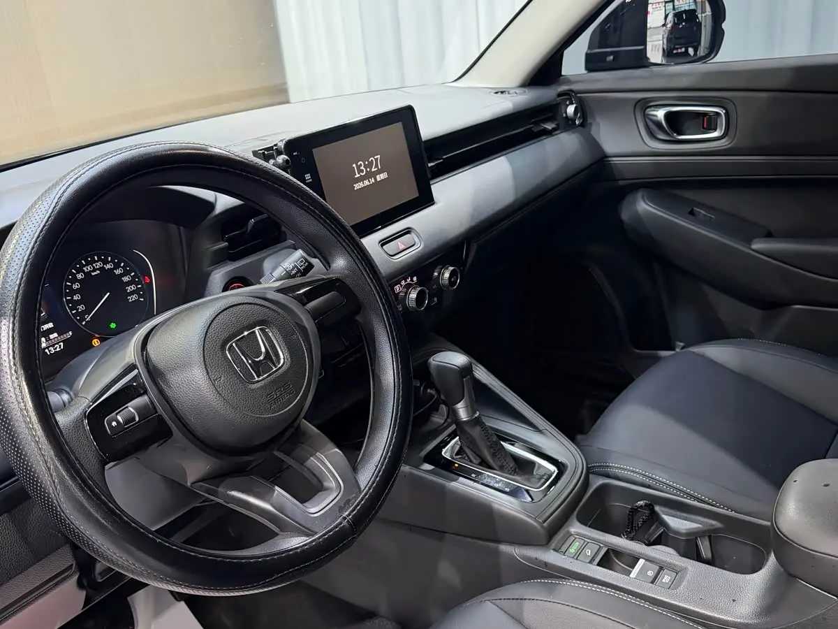 Honda Vezel 2023 — Şəkil 10/16