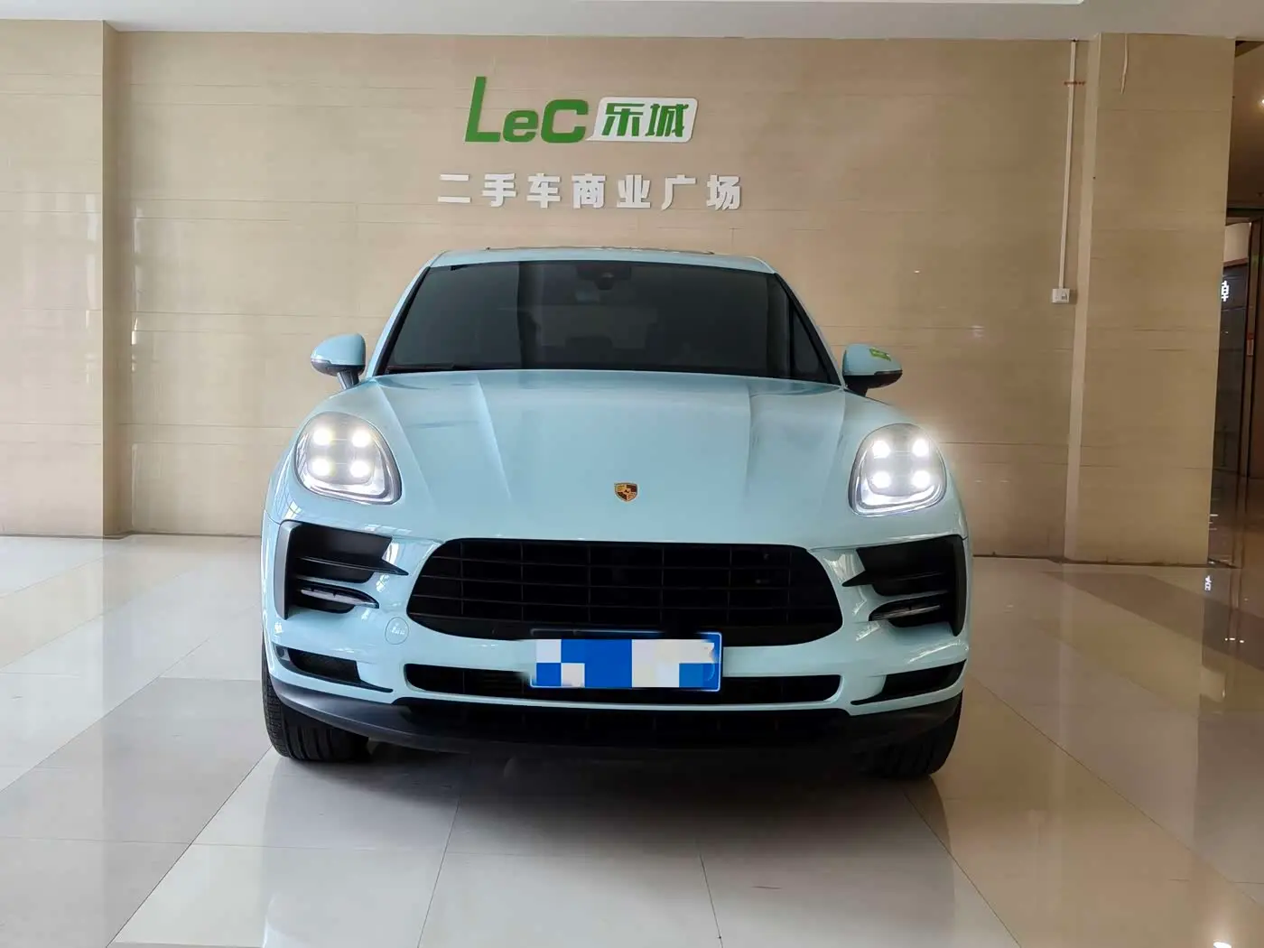 Porsche Macan 2020 — Фото 2/20