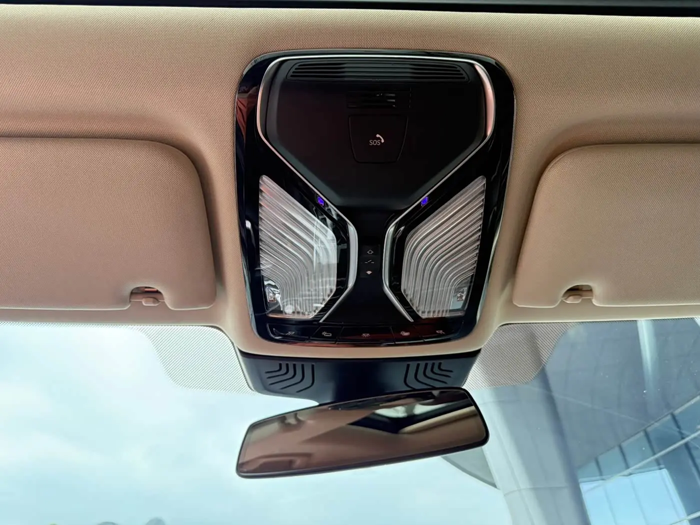 BMW 7 Series 2021 — Photo 17/20