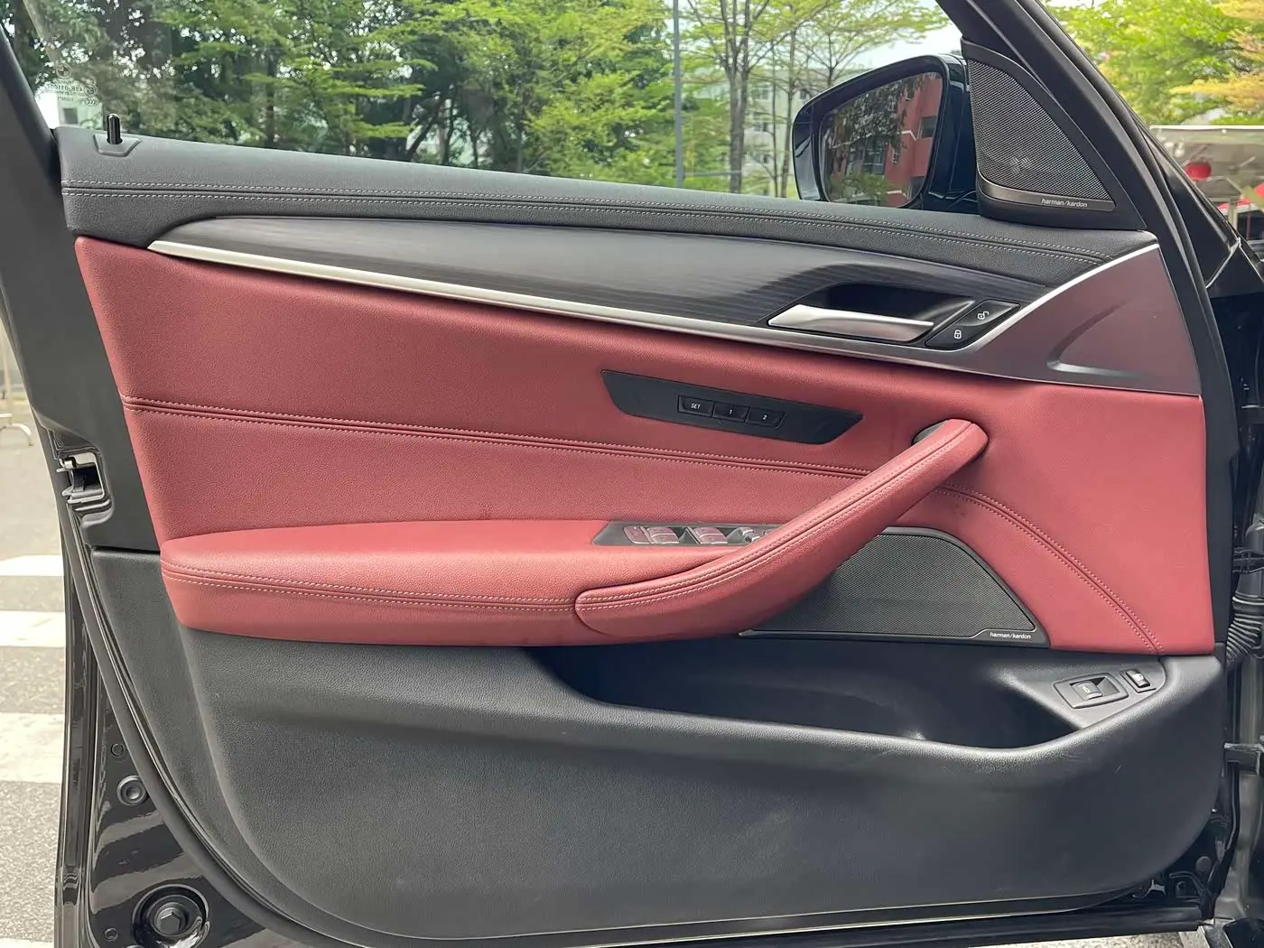 BMW 5 Series New Energy 2021 — Photo 9/17