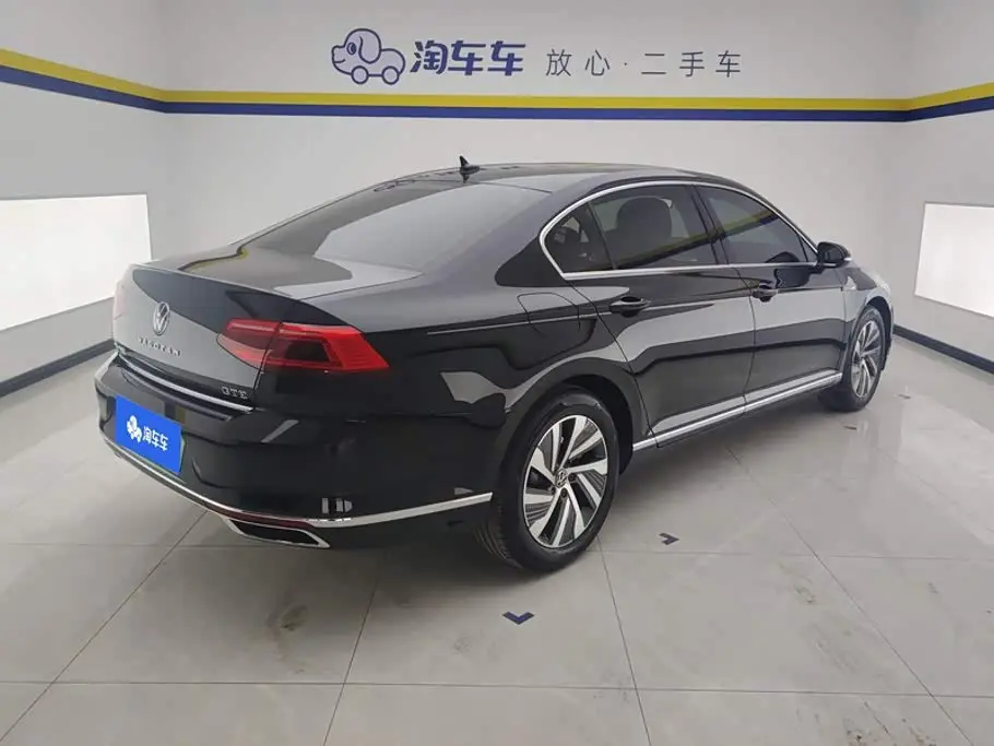 Volkswagen Magotan GTE Plug-in Hybrid 2023 — Фото 3/16
