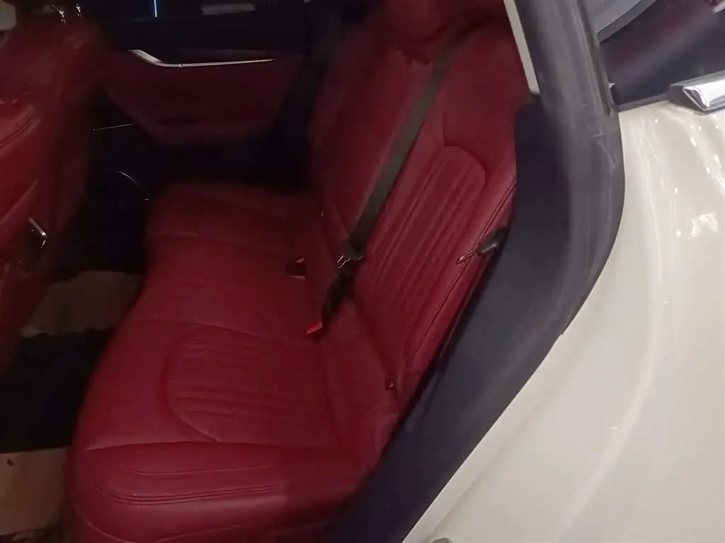 Maserati Levante 2017 — Photo 13/20