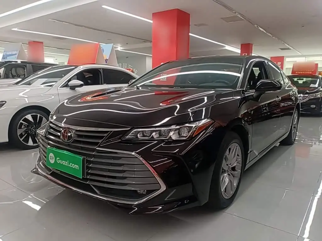 Toyota Avalon 2020 — Фото 2/20