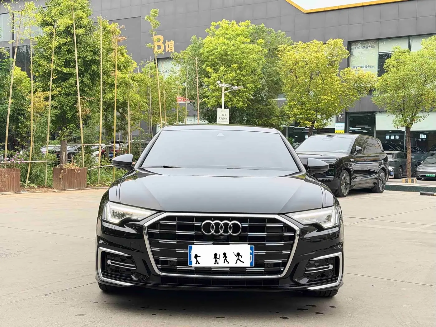 Audi A6L 2022 — Фото 2/9