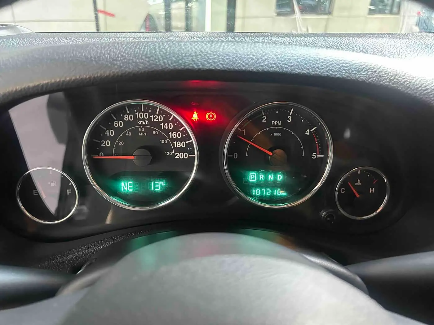 Jeep Wrangler 2015 — Фото 14/20