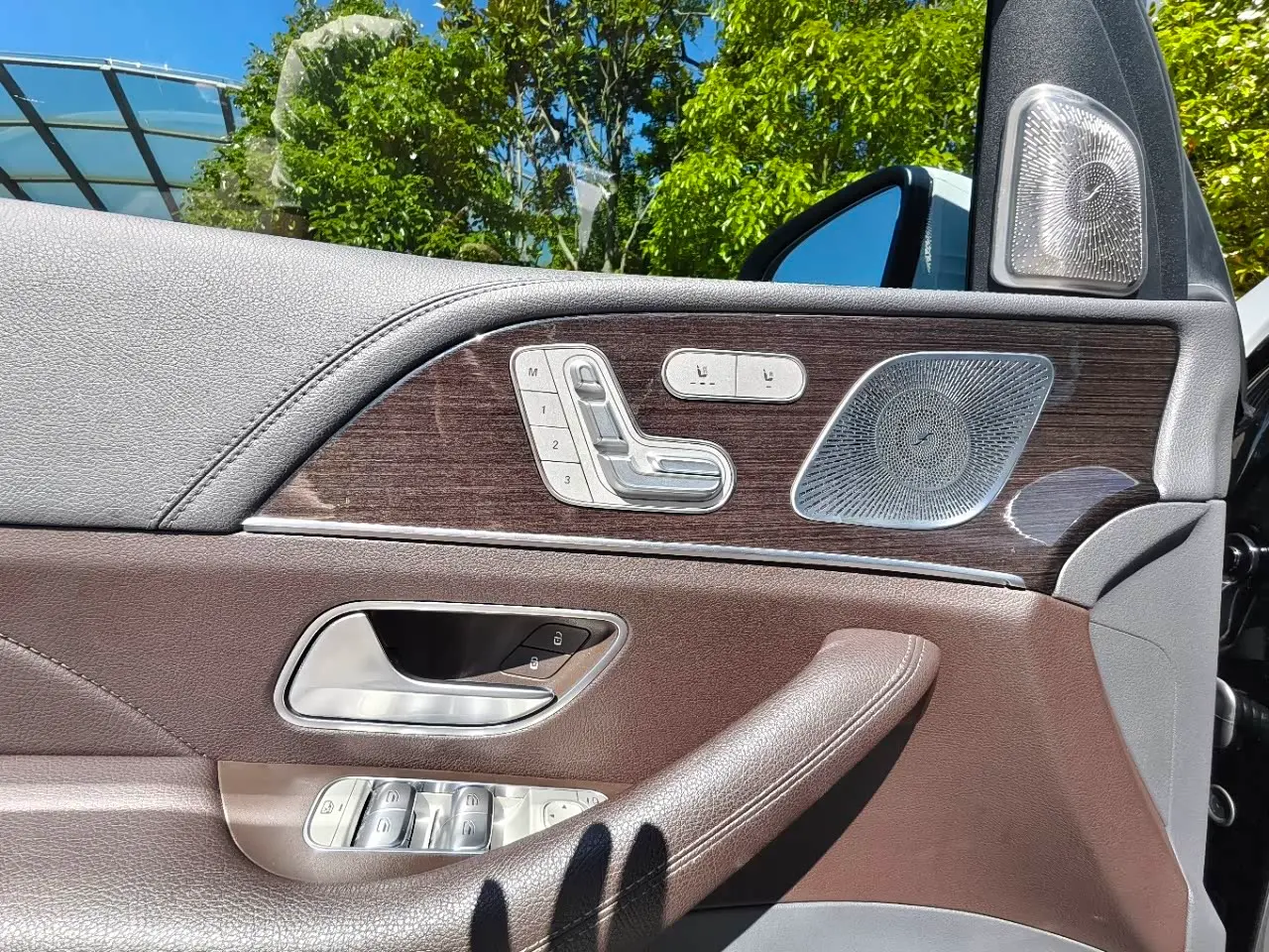 Mercedes-Benz GLS 2020 — Photo 10/15