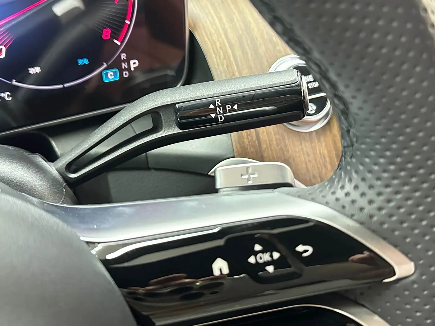 Mercedes-Benz GLC 2024 — Photo 18/20