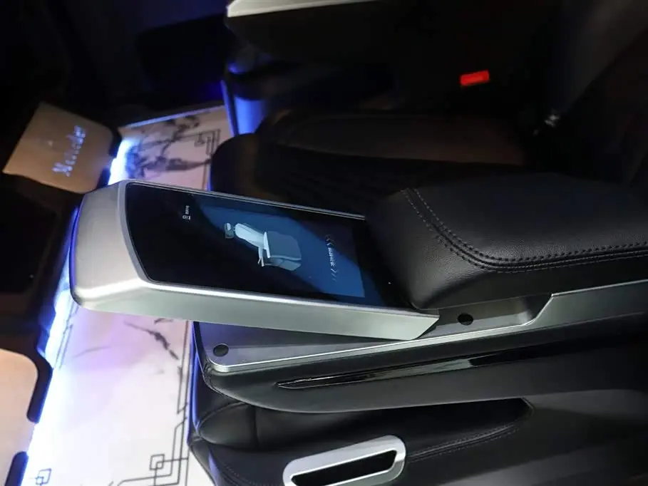 Mercedes-Benz Vito 2023 — Photo 11/20