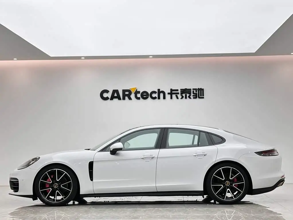 Porsche Panamera 2022 — Фото 2/20