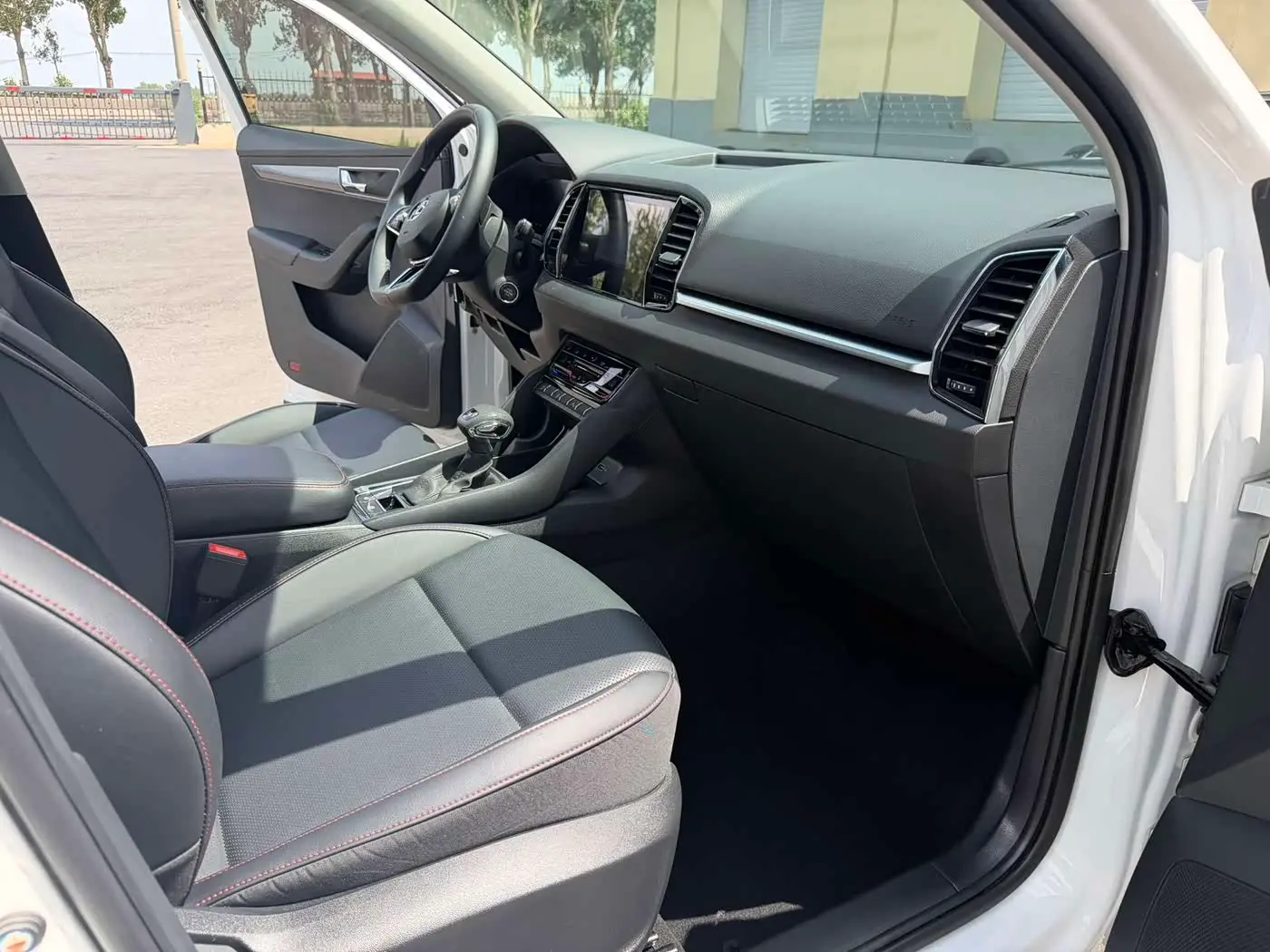 Škoda Karoq 2022 — Photo 14/19