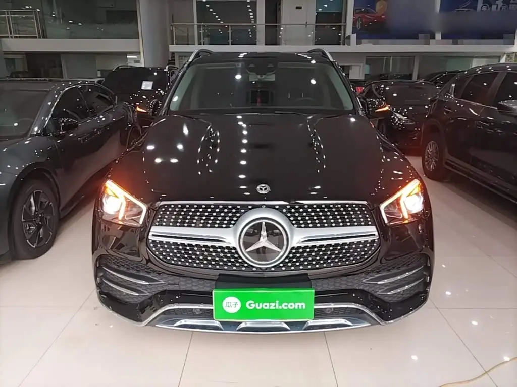 Mercedes-Benz GLE 2021 — Photo 3/20