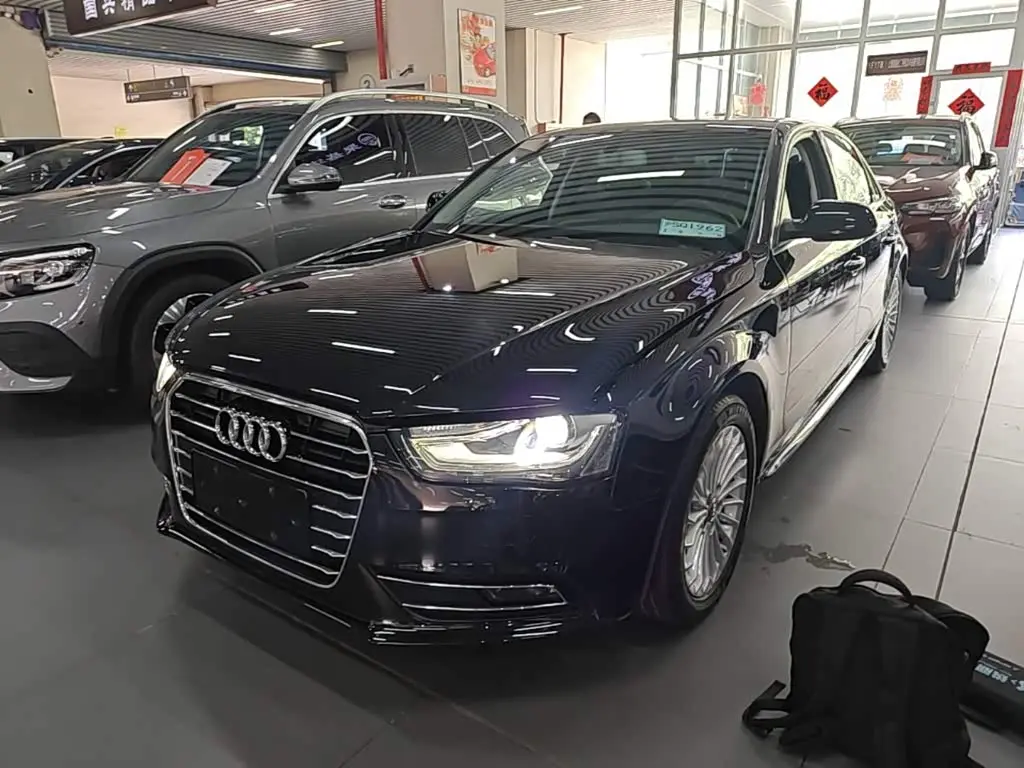 Audi A4L 2016 — Фото 2/20