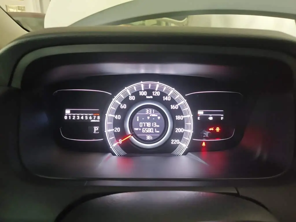 Honda Odyssey 2018 — Şəkil 8/20