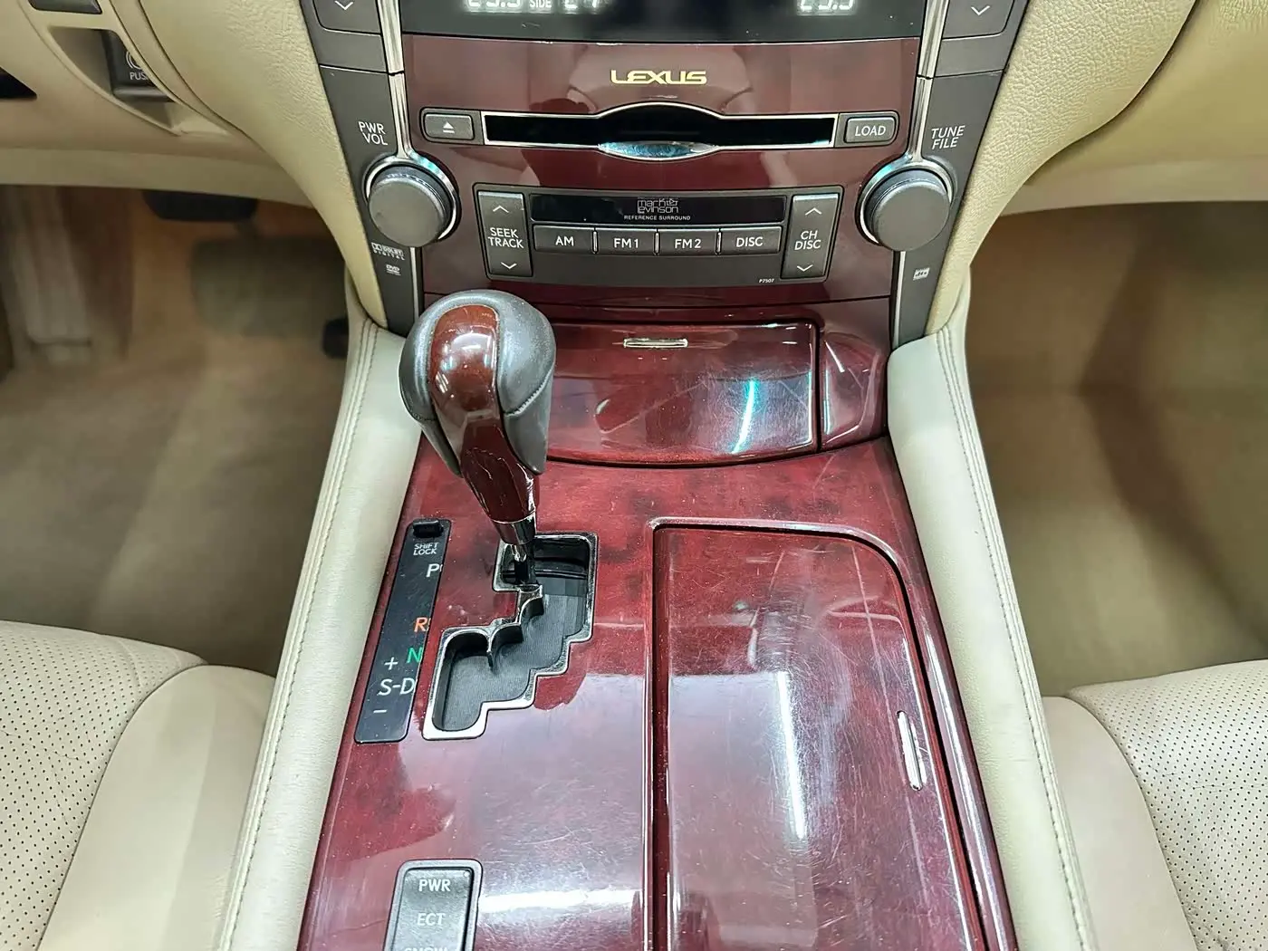 Lexus LS 2007 — Photo 19/20