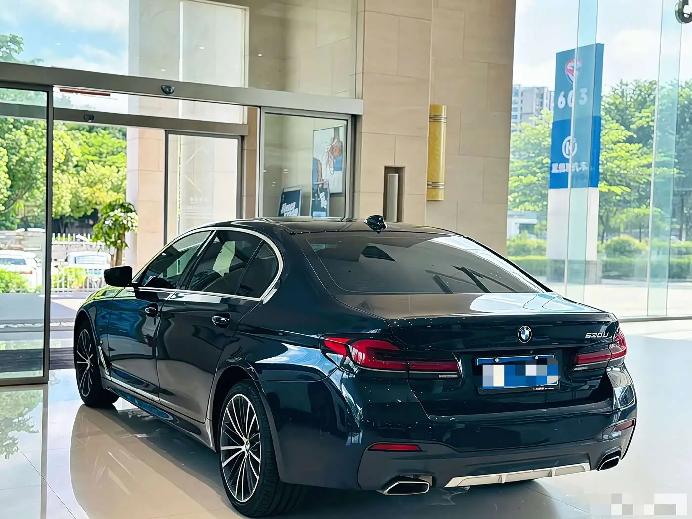 BMW 5 Series 2024 — Şəkil 7/9