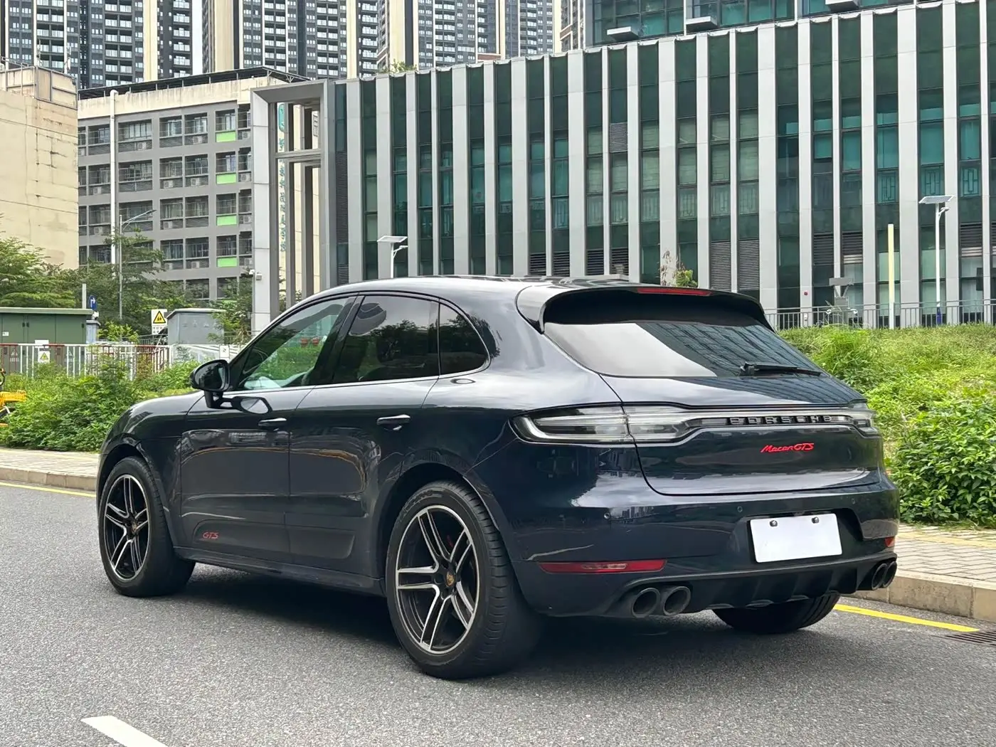 Porsche Macan 2020 — Şəkil 10/13
